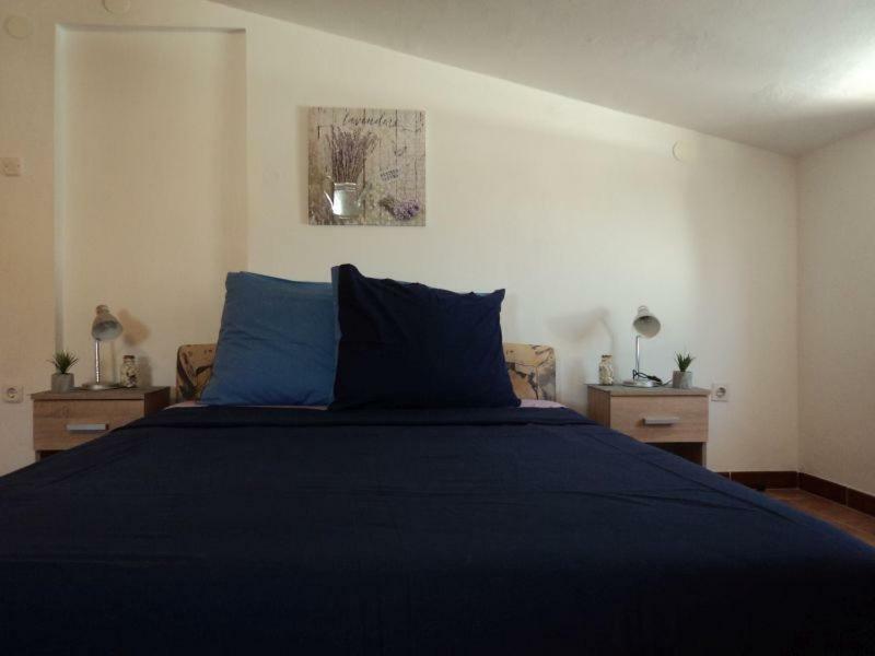 Studio Apartments Ana Ровинь Экстерьер фото