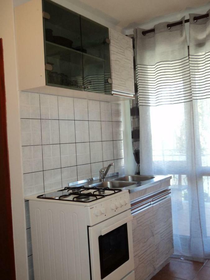 Studio Apartments Ana Ровинь Экстерьер фото
