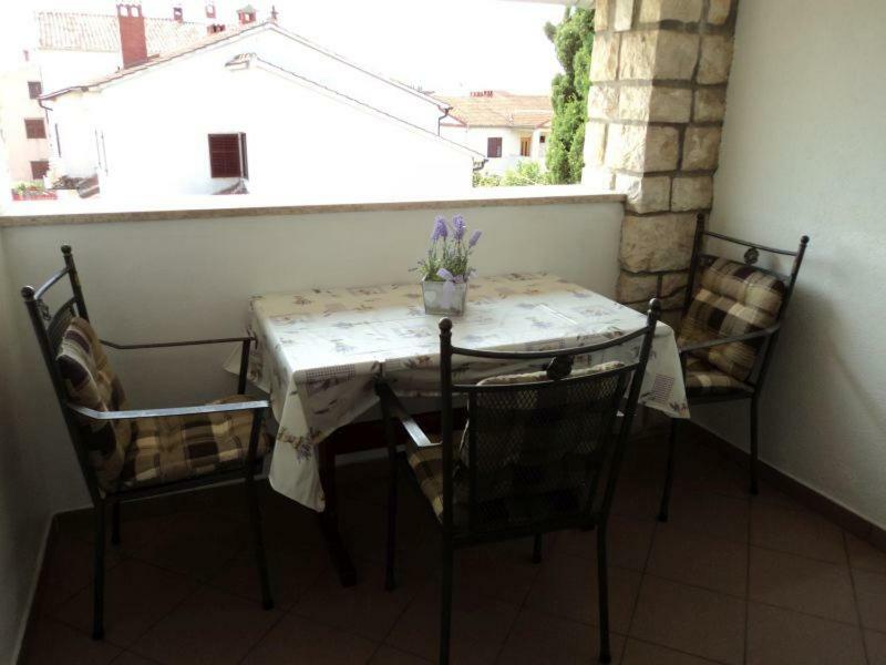 Studio Apartments Ana Ровинь Экстерьер фото