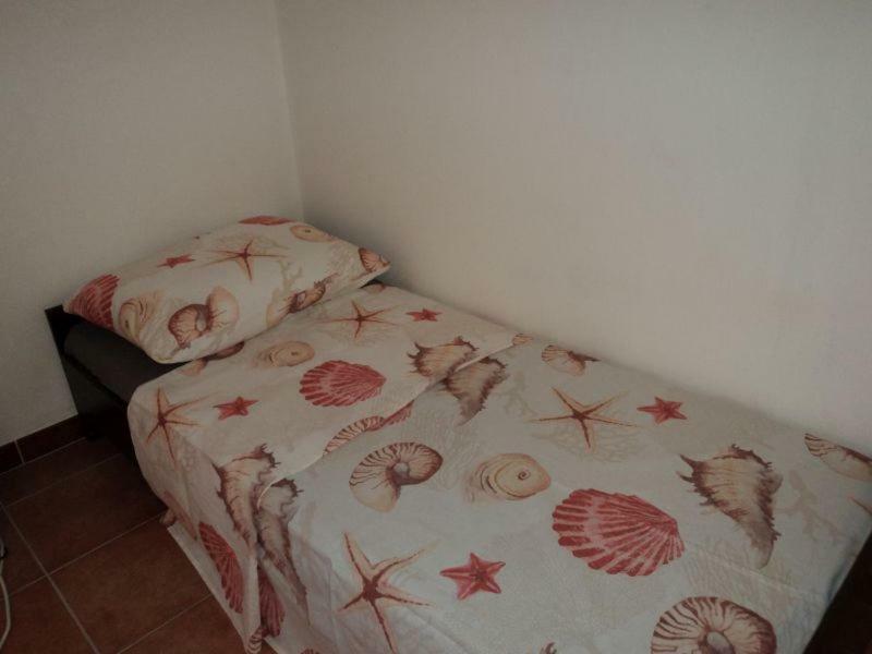 Studio Apartments Ana Ровинь Экстерьер фото